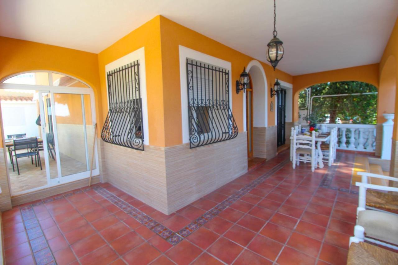 Great Villa, Sea Views, 20 Secs Walk To The Beach, Bbq, 9 People, 5 Mins Car From Alicante City Center, Sailing Club 3 Mins Walk Exterior foto