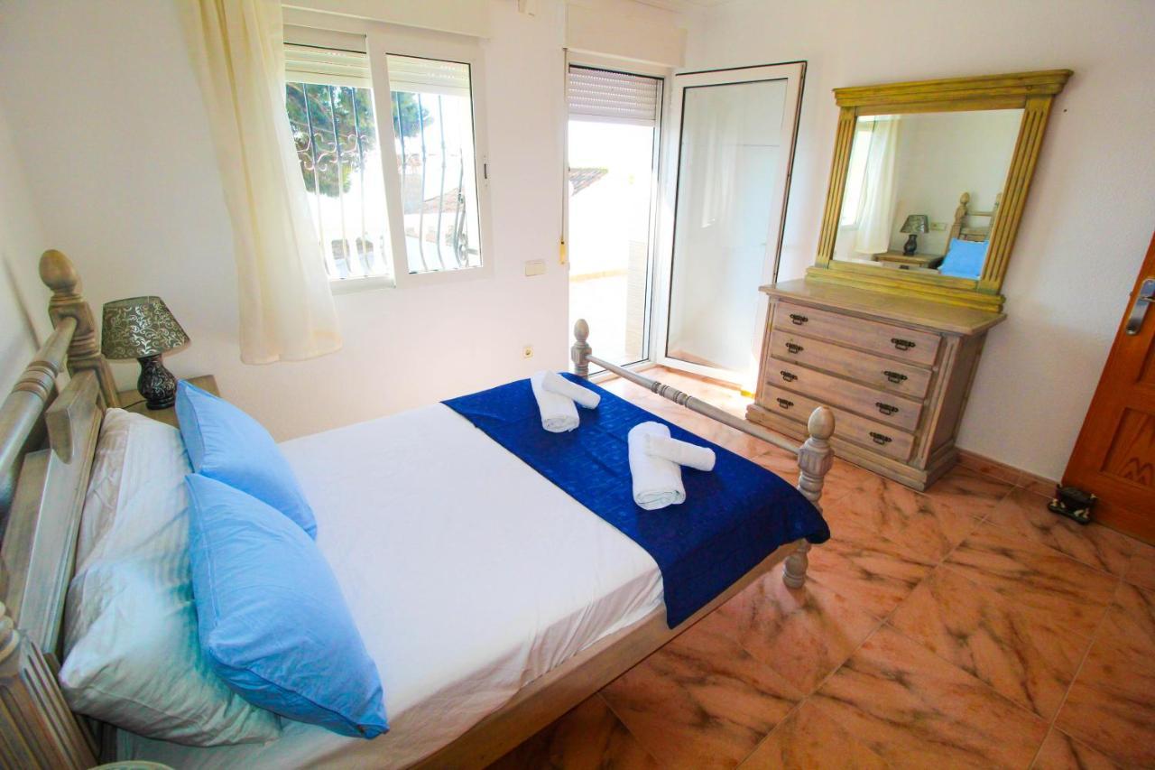 Great Villa, Sea Views, 20 Secs Walk To The Beach, Bbq, 9 People, 5 Mins Car From Alicante City Center, Sailing Club 3 Mins Walk Exterior foto